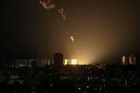 الدفاعات الأوكرانية تتصدى لهجوم روسي بالمسيرات على كييف