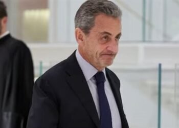 ساركوزي يواجه شبح محاكمة جديدة في فرنسا