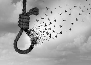 عامل دليفري ينهي حياته بعد رفض والدته زواجه من حبيبته بالهرم