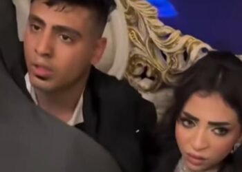 حجز شقيق كروان مشاكل وصديقه بتهمة إشعال شماريخ وتسببهما في احتراق سيارة بالساحل