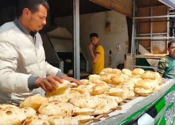 شعبة المخابز تحذر أصحاب أفران الخبز المُدعم من بيع الرغيف بأكثر من 20 قرشًا