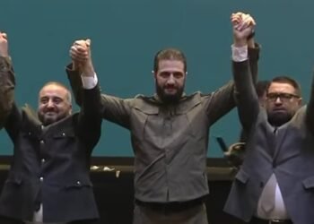 أحمد الشرع يحتفل بزيه العسكري بمرور عام على سقوط الأسد