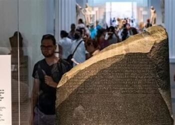 معاريف الإسرائيلية ترصد جهود مصر في استعادة آثارها المنهوبة من الخارج