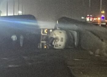 إغلاق طرق وأحداث مفاجئة.. انقلاب فنطاس محمل بالغاز في أكتوبر