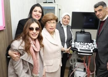 نوال الدجوي تتبرع للمعهد القومي للأورام بجهاز موجات صوتية متطور بوحدة فحص أورام الثدي