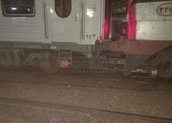 خروج عربات قطار روسي عن القضبان بين محطتي بشتيل وبولاق الدكرور