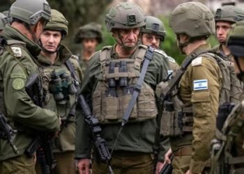 الشرطة الإسرائيلية تعتقل شابًا بتهمة التحضير لعملية تفجير محطة حافلات في فلسطين المحتلة