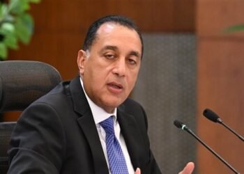 مستشار رئيس الوزراء: خطة حكومية لخفض الدين بالتعاون مع البنك المركزي قريبًا