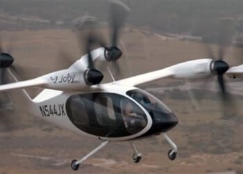 توقيع مذكرة تفاهم بين السعودية والولايات المتحدة لتشغيل خدمات التاكسي الجوي بالمملكة