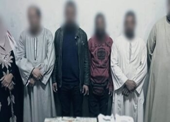 ضبط 6 أشخاص بحوزتهم بطاقات شخصية ومبالغ مالية للتأثير على الناخبين بسوهاج