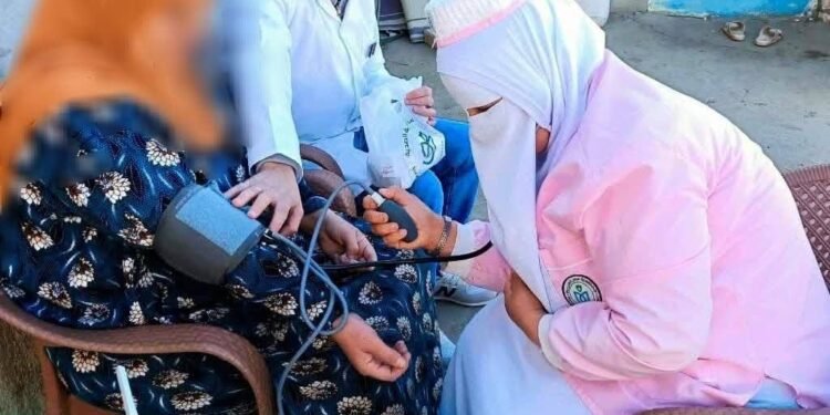 الصحة تطلق حملة للمتابعة الطبية المنزلية مجانًا لأصحاب الأمراض المزمنة وكبار السن وذوي الهمم خلال فصل الشتاء