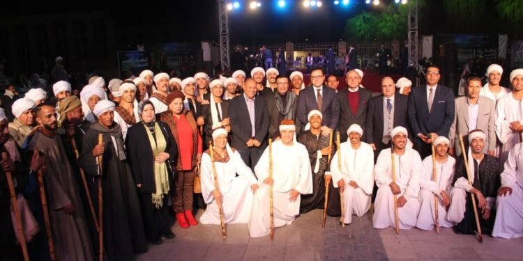 وزير الثقافة: الفنون الشعبية أداة لترسيخ الهوية الثقافية والتحطيب تراث إنساني يُجسّد قيم الشجاعة والاحترام