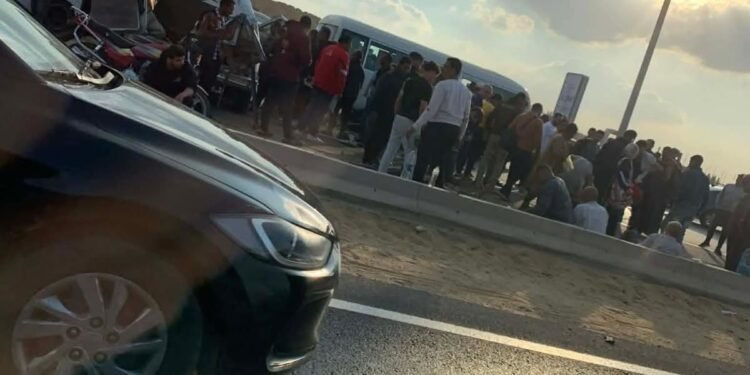 إصابة 5 أشخاص في حادث تصادم أعلى طريق السويس