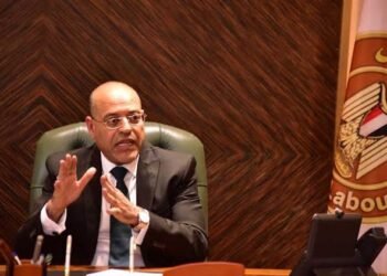 بعد إصابة 7 عمال في سقوط صبّة خرسانية داخل مبنى ببنها.. وزير العمل يتخذ الإجراءات والتعويض اللازم