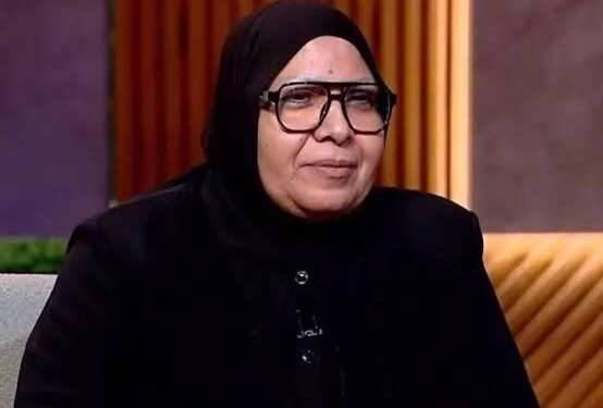 والدة شيماء جمال تنهي إجراءات خروجها من محبسها في قضية ادعاء حيازة سلاح ناري