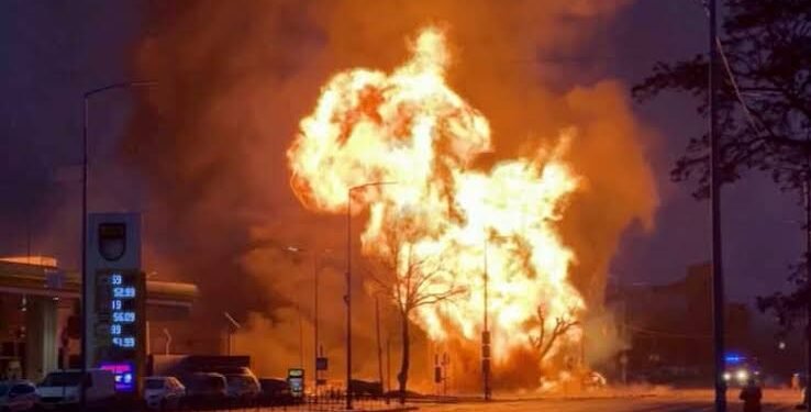 رئيس الوزراء الأوكراني: قصف روسي استهدف أوكرانيا ليلا بعشرات الصواريخ وأكثر من 600 مسيرة