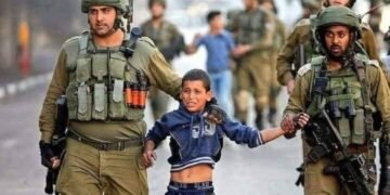 الاحتلال يستخدم المدرعات والروبوتات المفخخة ويكثف القصف شرق غزة