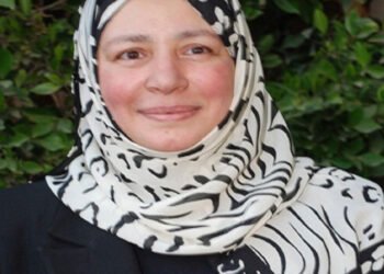 أشرف زكي يطمئن الجمهور: عبلة كامل بصحة جيدة وابتعادها قرار شخصي