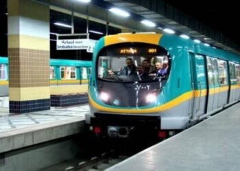 أول رد من وزارة النقل بشأن أنباء زيادة تذكرة المترو من 8 إلى 10 جنيهات