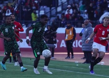 الفار يلغى هدفا لمنتخب نيجيريا أمام مصر