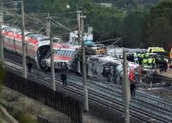 مصر تعزي إسبانيا في ضحايا حادث القطار