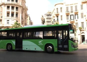 تشغيل خط أتوبيس مكيف من التجمع الخامس إلى العاصمة الجديدة الأحد المقبل