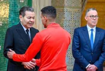 بتعليمات من ملك المغرب.. الأمير رشيد يستقبل بعثة المنتخب المغربي بعد خسارة أمم إفريقيا