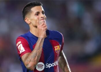 برشلونة يستعيد كانسيلو من الهلال في صفقة إعارة حتى نهاية الموسم