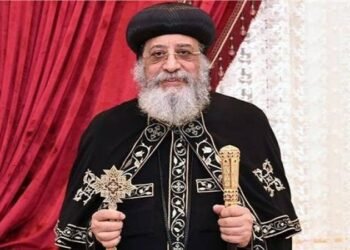 البابا تواضروس الثاني يعود إلى القاهرة بعد نجاح جراحة الكلى
