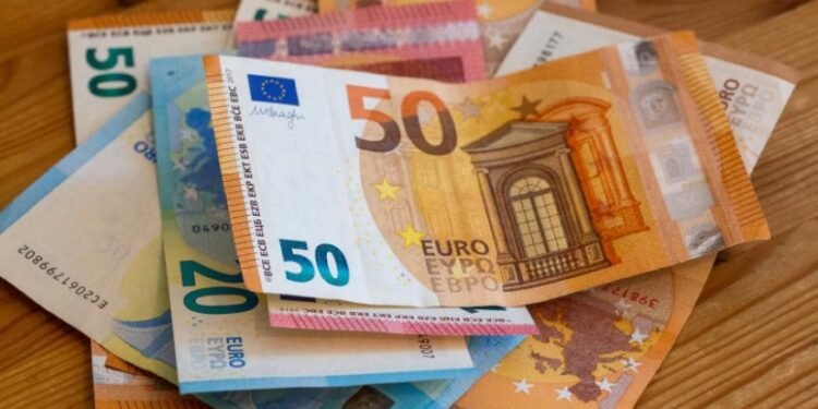 استقرار اليورو في البنوك المصرية اليوم الخميس