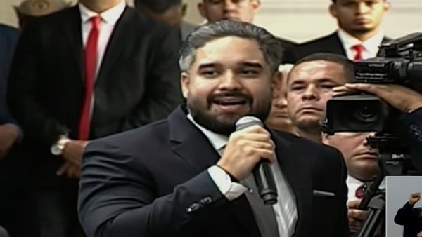 نجل الرئيس الفنزويلي مادورو: والدي مختطف وأدعو إلى تضامن دولي لإعادته