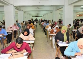 ضبط طالب أدى امتحان اللغة العربية بدلا من زميله في حلوان
