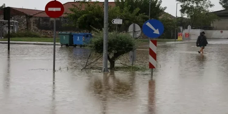 إغلاق مدارس وحالة تأهب.. ثلوج وأمطار غزيرة تضرب اليونان