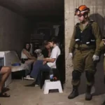 فتح الملاجئ في إسرائيل وسط تصاعد التوتر مع إيران