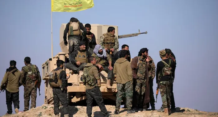 قسد: الجيش السوري خرق اتفاق غرب الفرات وغدر بقواتنا