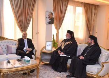 وفد الكنيسة الكاثوليكية يتقدم بمقترح لوزير العمل لتنظيم إجازات أعياد المسيحيين