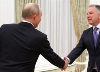 بوتين يلتقي بمبعوثي ترامب بالكرملين لمناقشة التسوية الأوكرانية ومجلس السلام في غزة