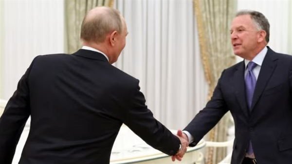 بوتين يلتقي بمبعوثي ترامب بالكرملين لمناقشة التسوية الأوكرانية ومجلس السلام في غزة