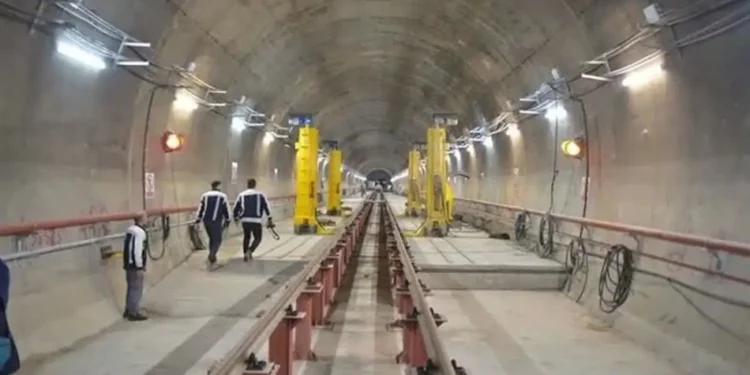 خطة طوارئ موسعة في طهران والملاجئ جاهزة لاستيعاب ملايين المواطنين