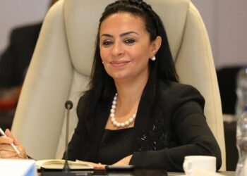 وزيرة التضامن الاجتماعي تتابع حادث تصادم بالطريق الصحراوي الشرقي في المنيا