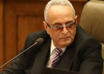 تنازل بهاء أبو شقة عن سباق رئاسة الوفد.. خلافات قانونية أم أزمة ثقة داخل الحزب؟