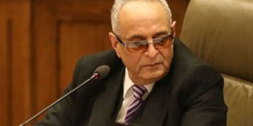 تنازل بهاء أبو شقة عن سباق رئاسة الوفد.. خلافات قانونية أم أزمة ثقة داخل الحزب؟