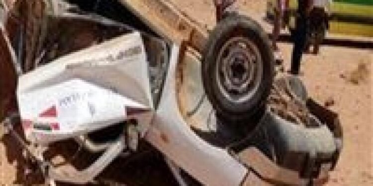 انقلاب سيارة ربع نقل في ترعة المريوطية بالبدْرشين دون إصابات