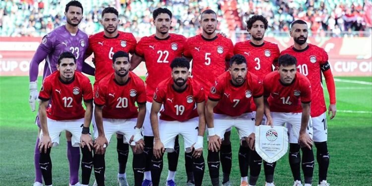 4 لاعبين مهددون بالإيقاف في منتخب مصر حال التأهل لمواجهة السنغال
