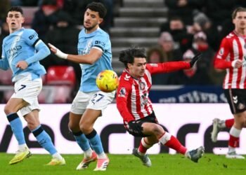 مانشستر سيتي يسقط في فخ التعادل السلبي أمام سندرلاند بالدوري الإنجليزي