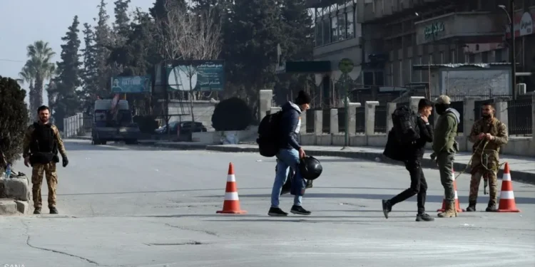 الجيش السوري يعلن حلب "منطقة عسكرية مغلقة" بعد تصعيد قسد