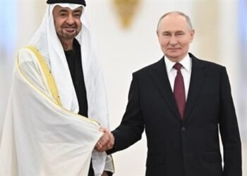 بوتين خلال استقباله محمد بن زايد: ندعم إقامة دولة فلسطينية تعيش بسلام إلى جانب إسرائيل