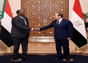 السيسي يهنئ رئيس مجلس السيادة الانتقالي السوداني بذكرى الاستقلال