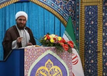 خطيب الجمعة بطهران: أي هجوم أمريكي سيجعلنا نستهدف استثماراتهم بالمنطقة