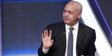 مصطفى بكري يكشف مفاجأة بشأن الحكومة